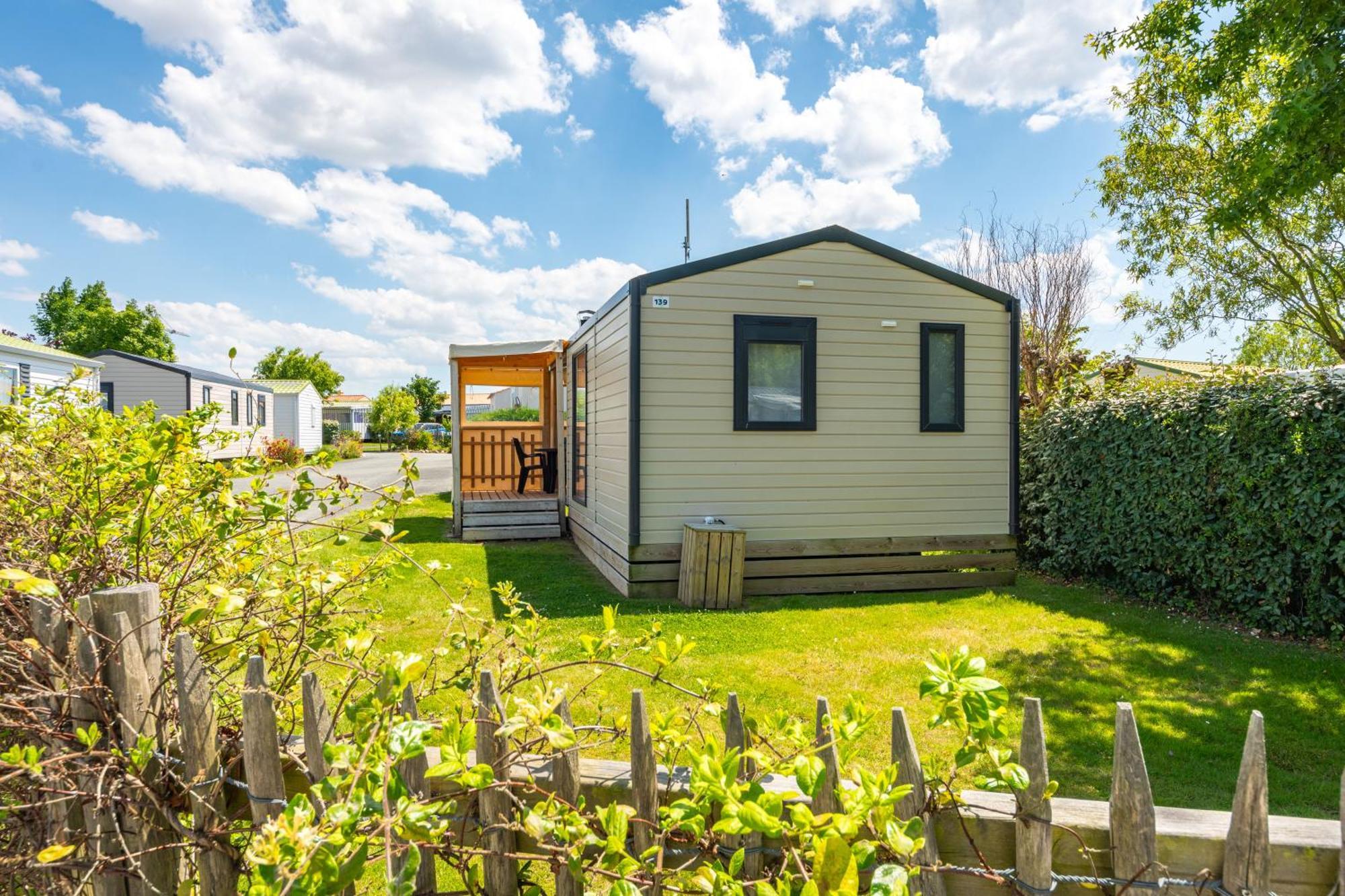 Camping L'Ile Aux Oiseaux Exterior foto